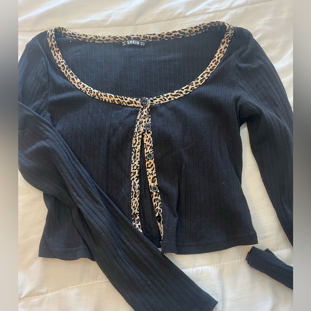 SHEIN Black Ribbed Top with Leopard Accent